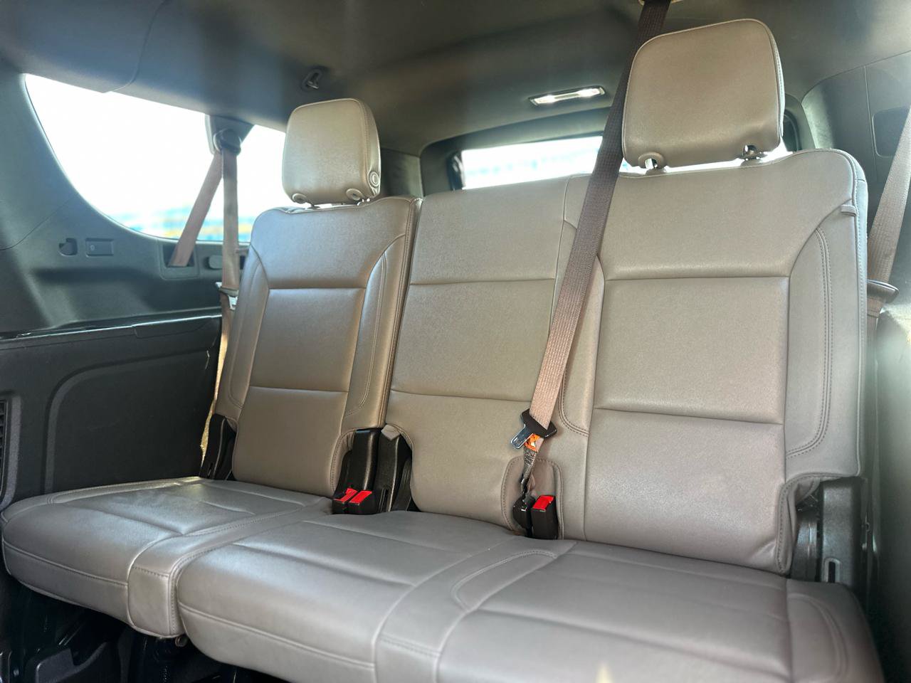 Used 2021 Chevrolet Suburban LT RWD image 15