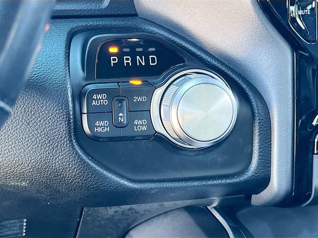 Used 2022 RAM 1500 Laramie w/ Sport Appearance Package image 17