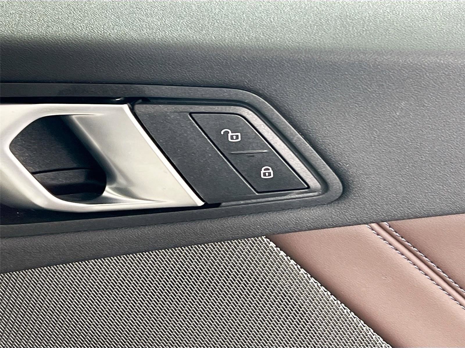 Certified 2025 BMW 228i xDrive w/ Premium Package image 31