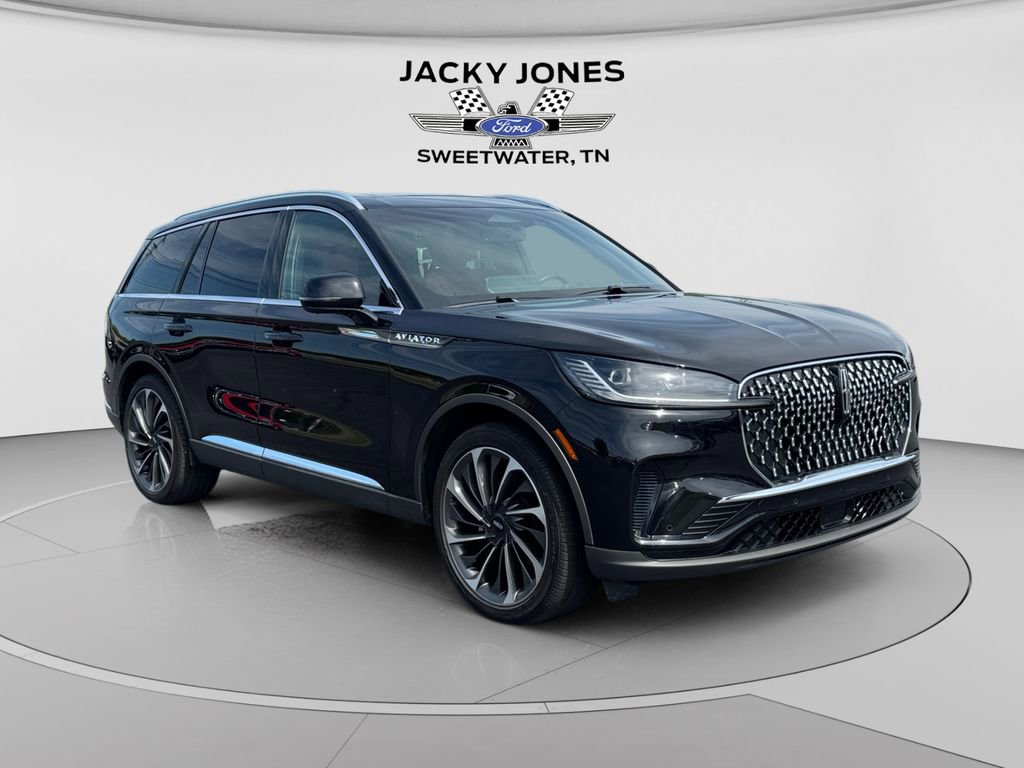 Used 2025 Lincoln Aviator Reserve w/ Equipment Group 201A AWD/4WD image 7