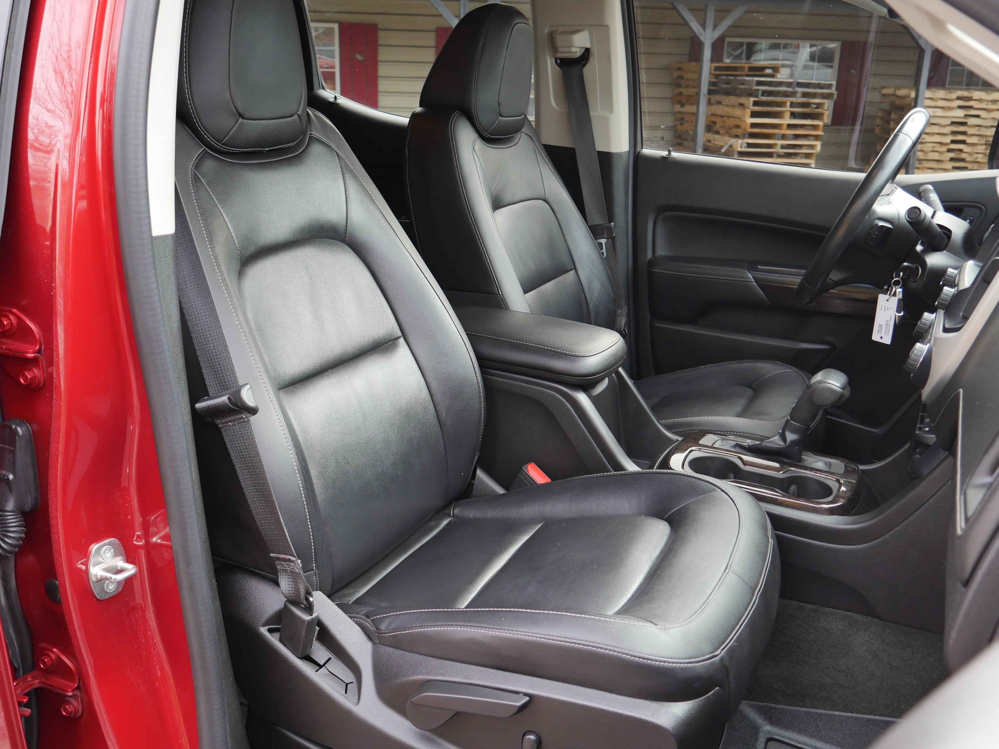 Used 2015 GMC Canyon SLT image 27