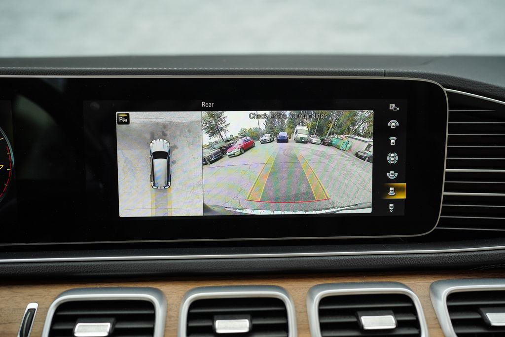 Used 2023 Mercedes-Benz GLS 450 4MATIC image 29