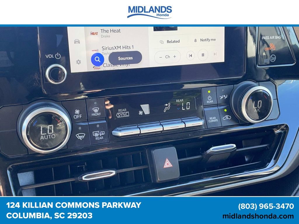 Used 2023 Toyota Highlander L FWD image 28