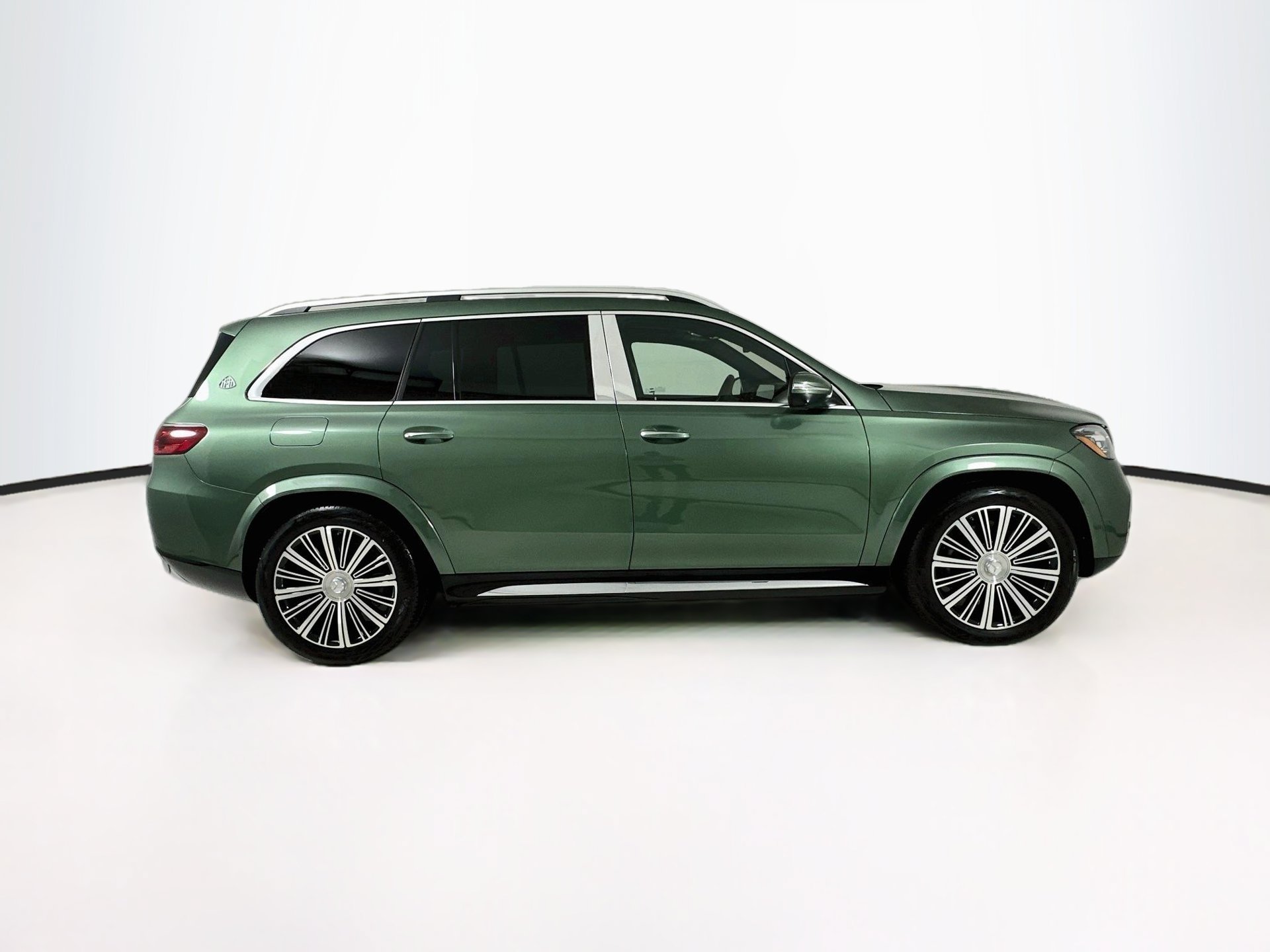 New 2026 Mercedes-Benz Maybach GLS 600 4MATIC image 9