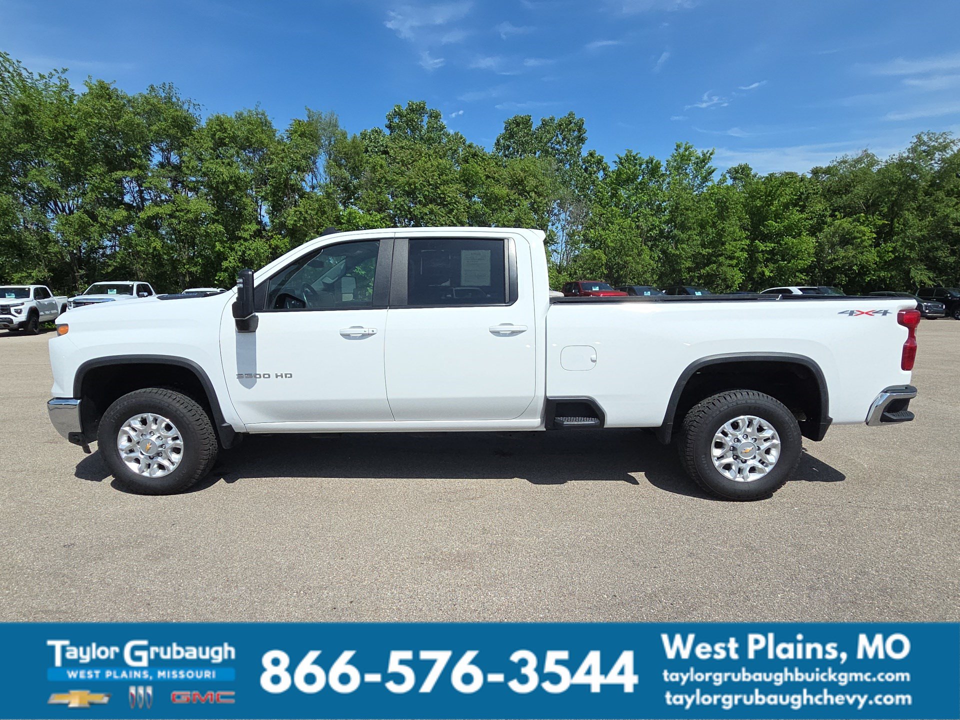 Used 2024 Chevrolet Silverado 3500 LT AWD/4WD image 5