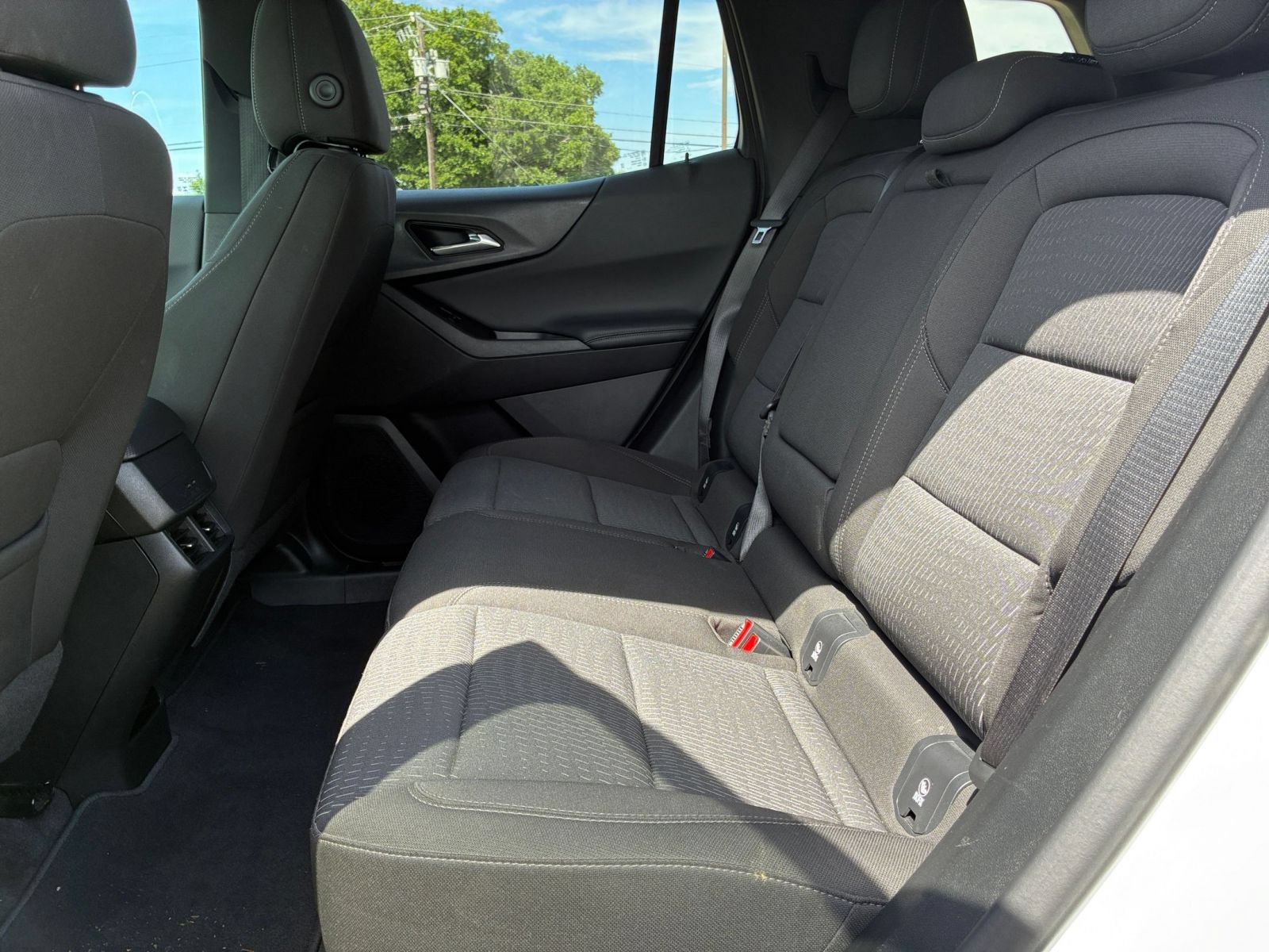 Used 2025 Chevrolet Equinox LT AWD/4WD image 23