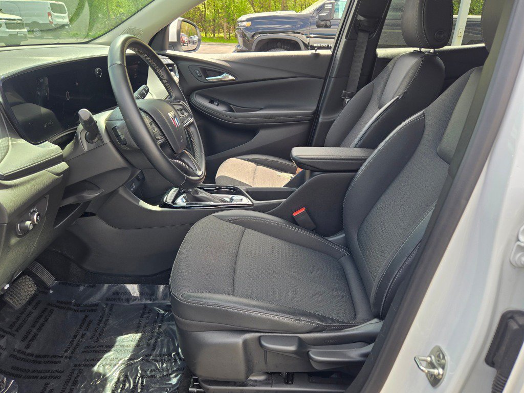 Used 2025 Buick Encore GX Preferred FWD image 21