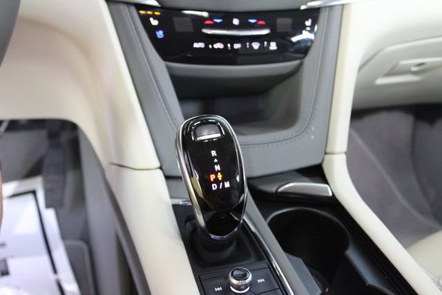 Used 2025 Cadillac XT5 Premium Luxury w/ Technology Package AWD/4WD image 23