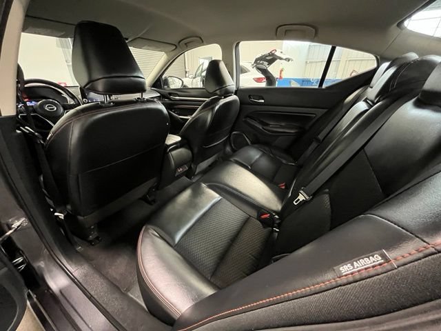 Used 2023 Nissan Altima 2.5 SR FWD image 15
