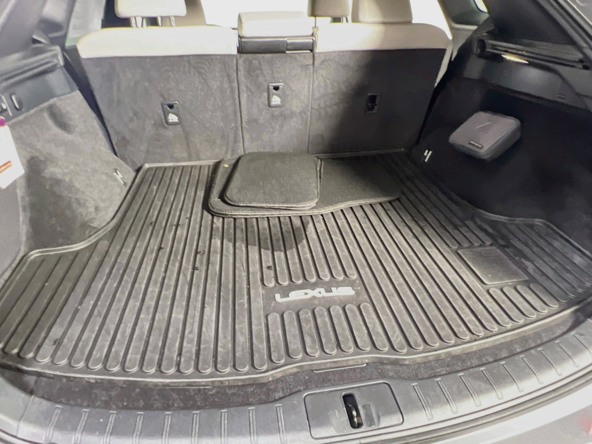 Used 2023 Lexus RX 350 Premium w/ Accessory Package AWD/4WD image 26