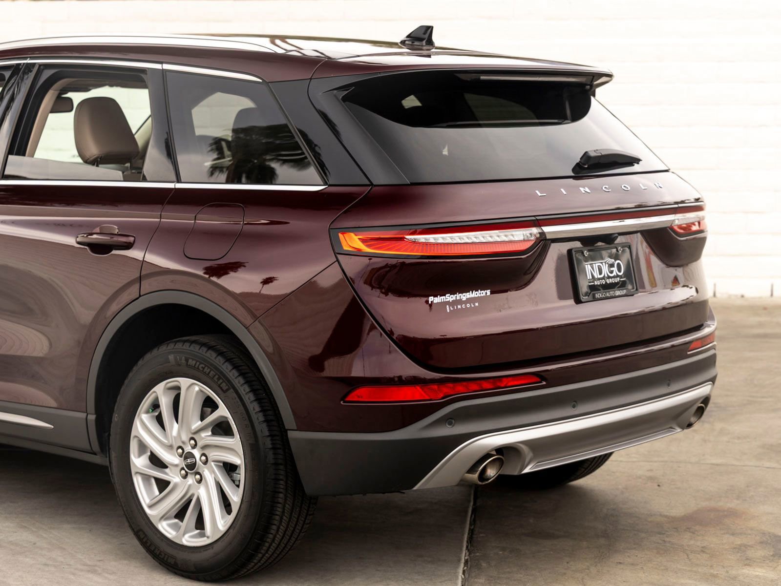 Used 2021 Lincoln Corsair FWD w/ Convenience Package image 8