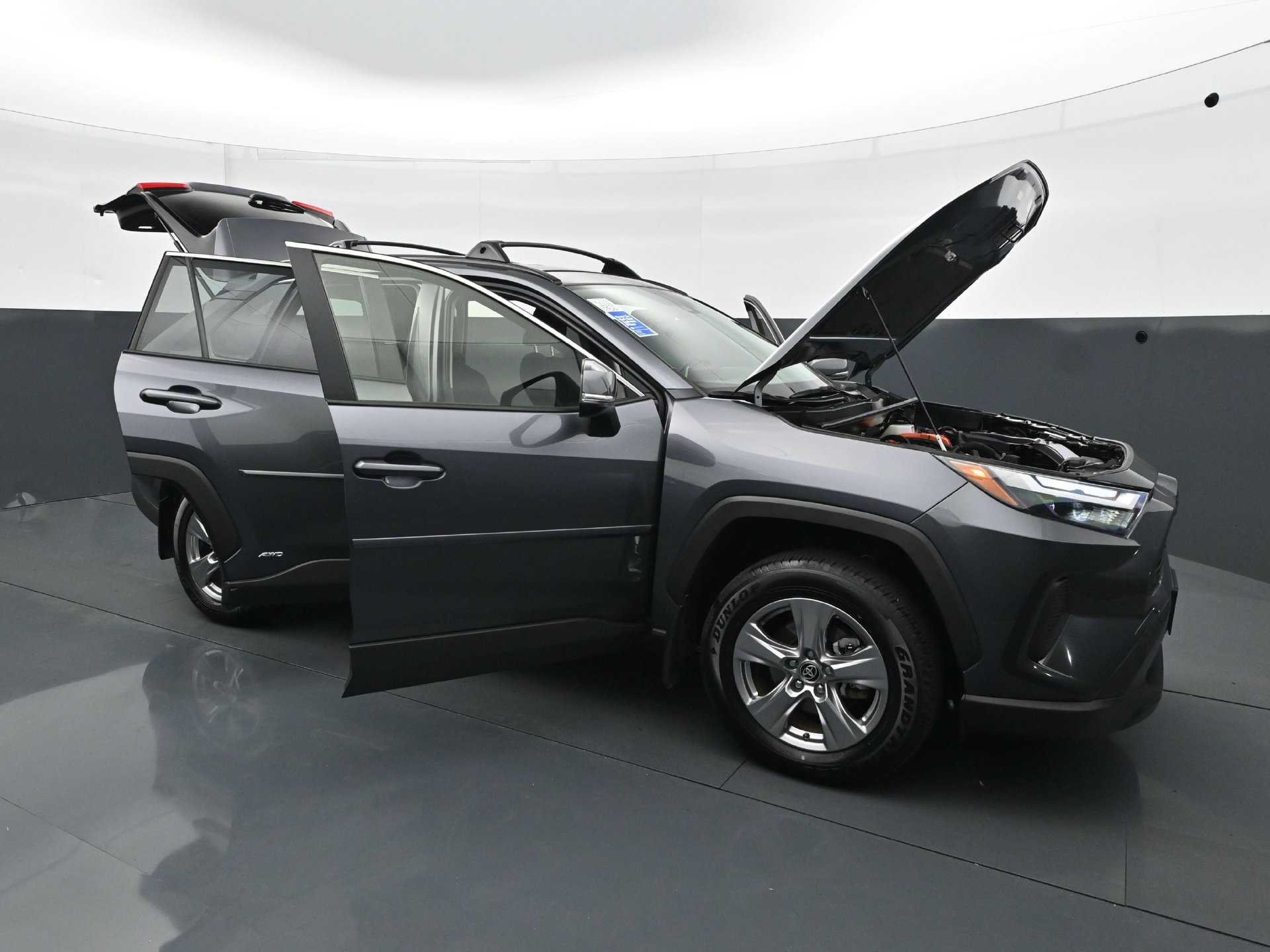 Used 2025 Toyota RAV4 LE AWD/4WD image 36