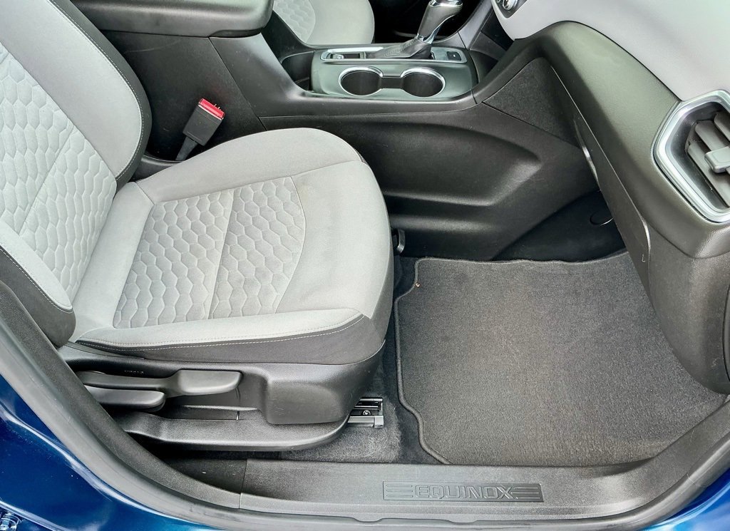 Used 2021 Chevrolet Equinox LT image 23