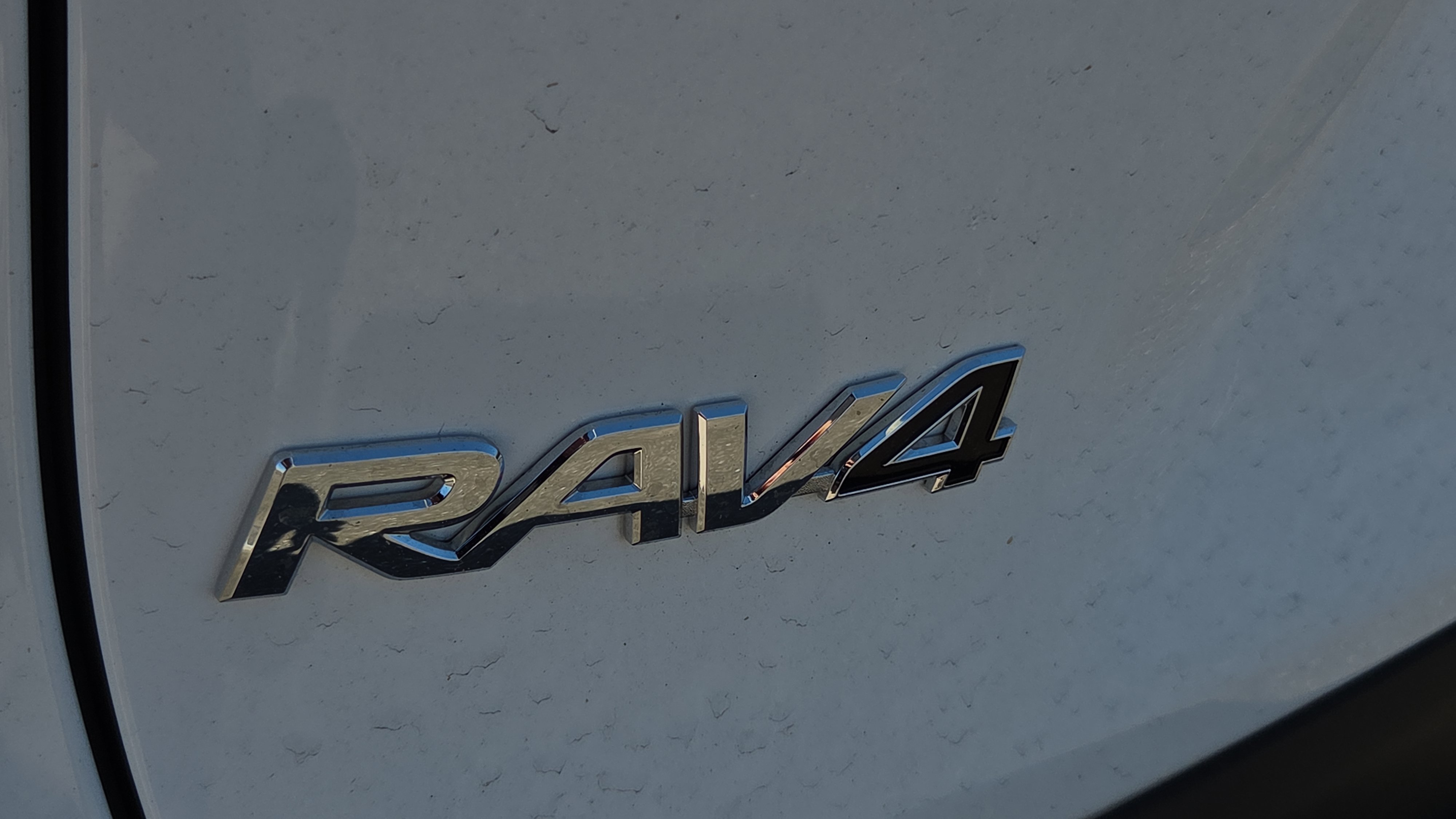 Used 2025 Toyota RAV4 XLE image 33