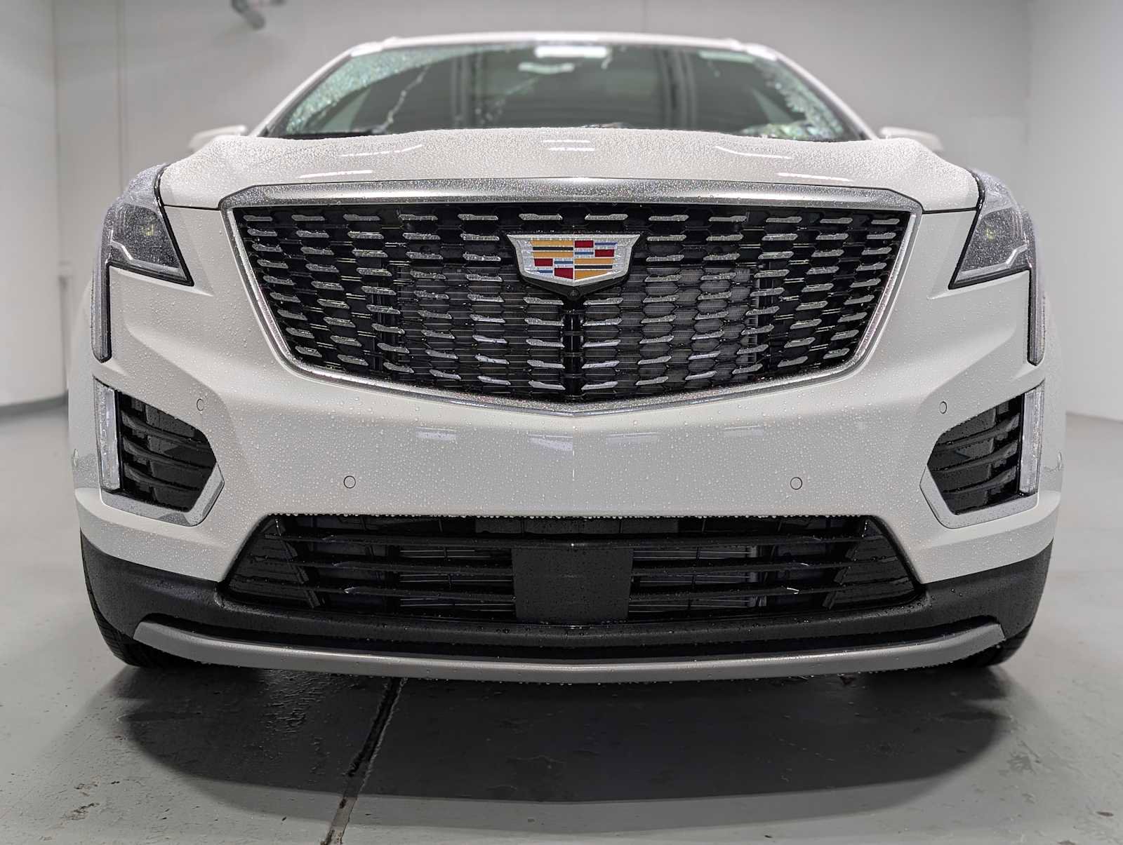 New 2025 Cadillac XT5 Premium Luxury w/ Technology Package AWD/4WD image 2