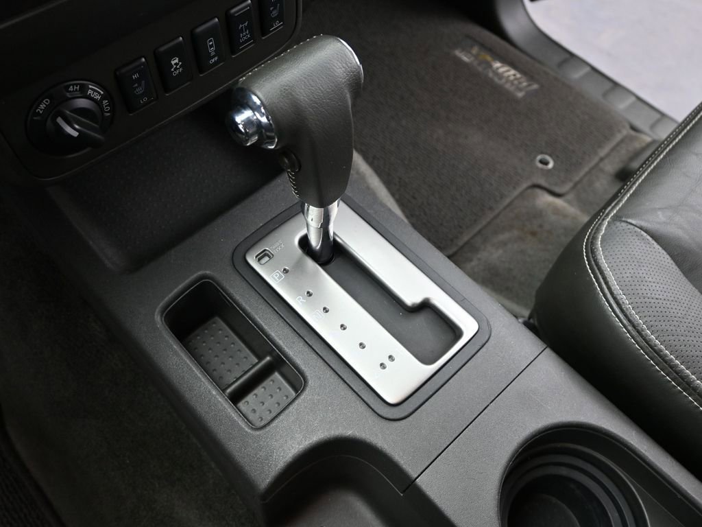 Used 2018 Nissan Frontier PRO-4X w/ Pro-4x Luxury Package image 19