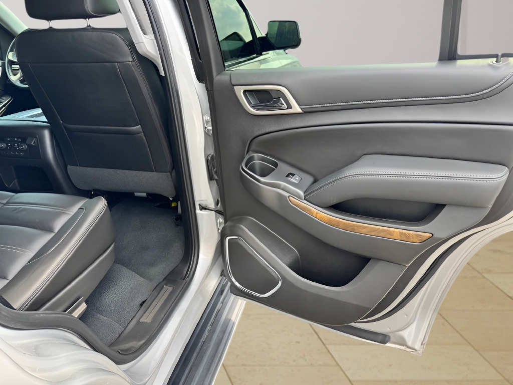 Used 2020 GMC Yukon Denali w/ Open Road Package AWD/4WD image 19