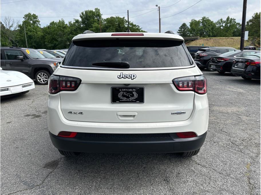 Used 2018 Jeep Compass Latitude w/ Cold Weather Group image 7
