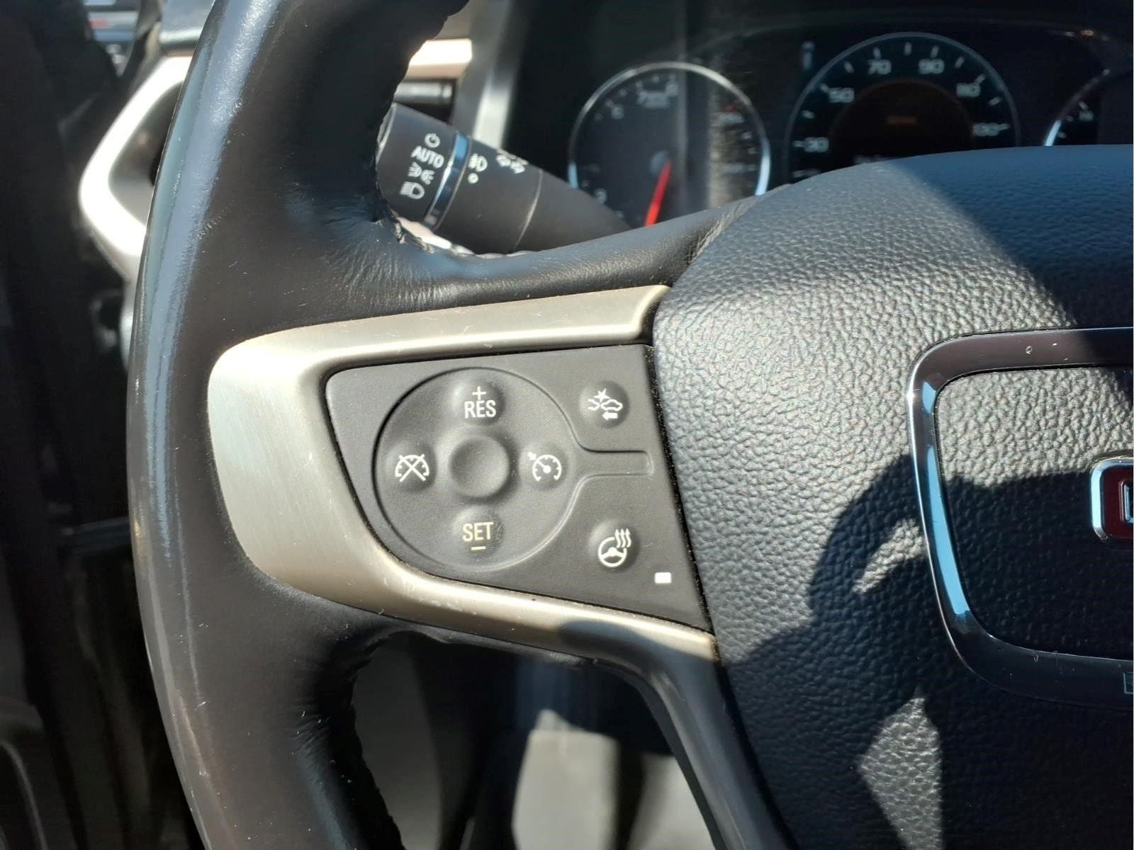 Used 2019 GMC Acadia Denali w/ Technology Package FWD image 13