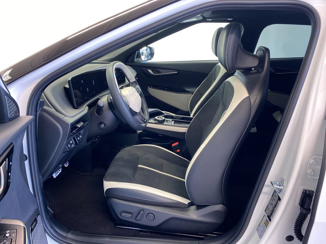 New 2026 Kia EV6 GT-Line RWD image 16
