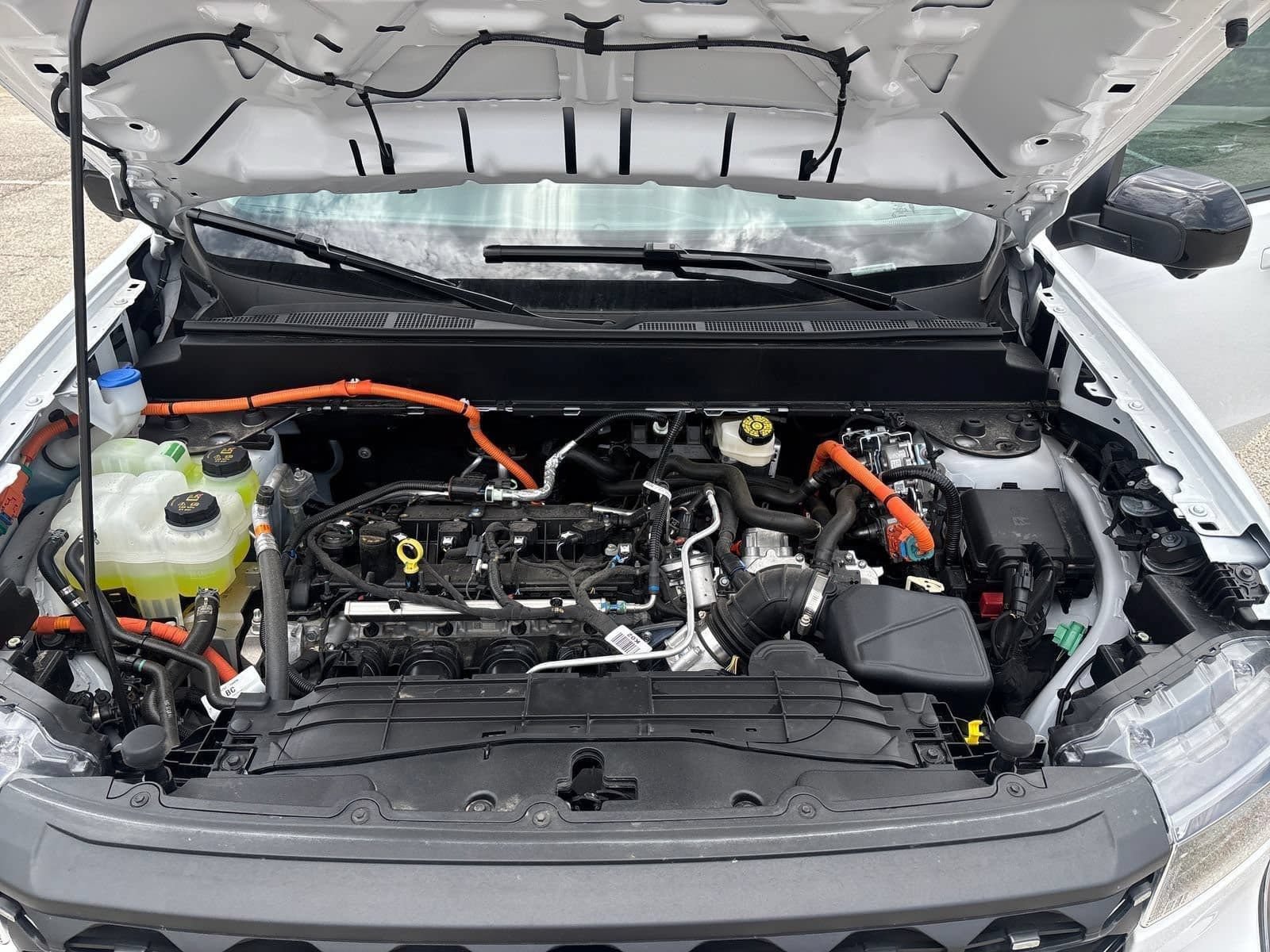 Used 2025 Ford Maverick Lariat AWD/4WD image 30