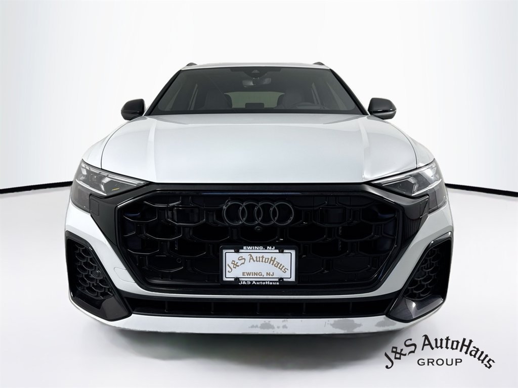 Used 2024 Audi SQ8 Prestige w/ Prestige Package AWD/4WD image 2