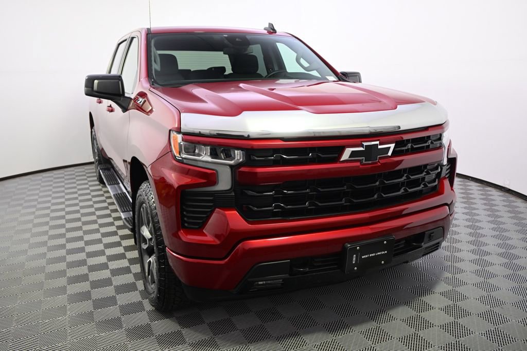 Used 2023 Chevrolet Silverado 1500 RST AWD/4WD image 9