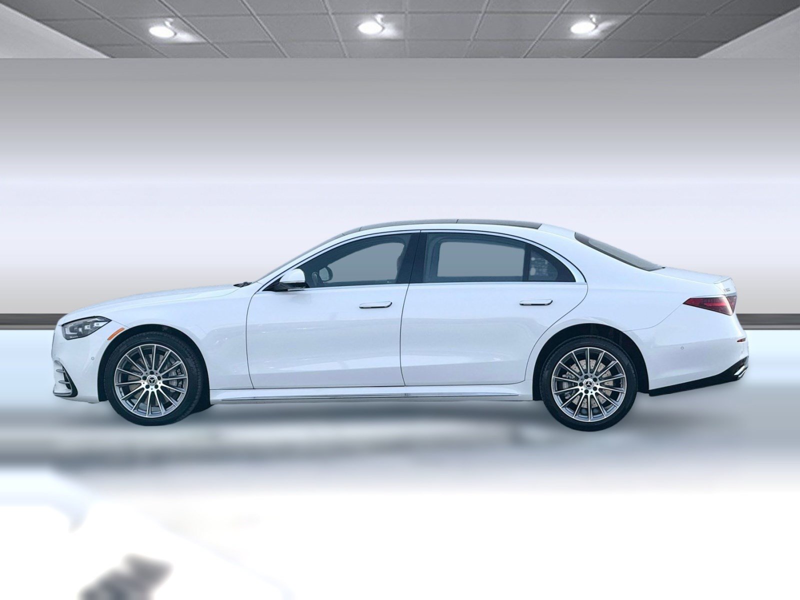 New 2026 Mercedes-Benz S 580 4MATIC Sedan image 2