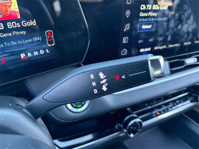 Used 2025 Chevrolet Equinox LT image 20