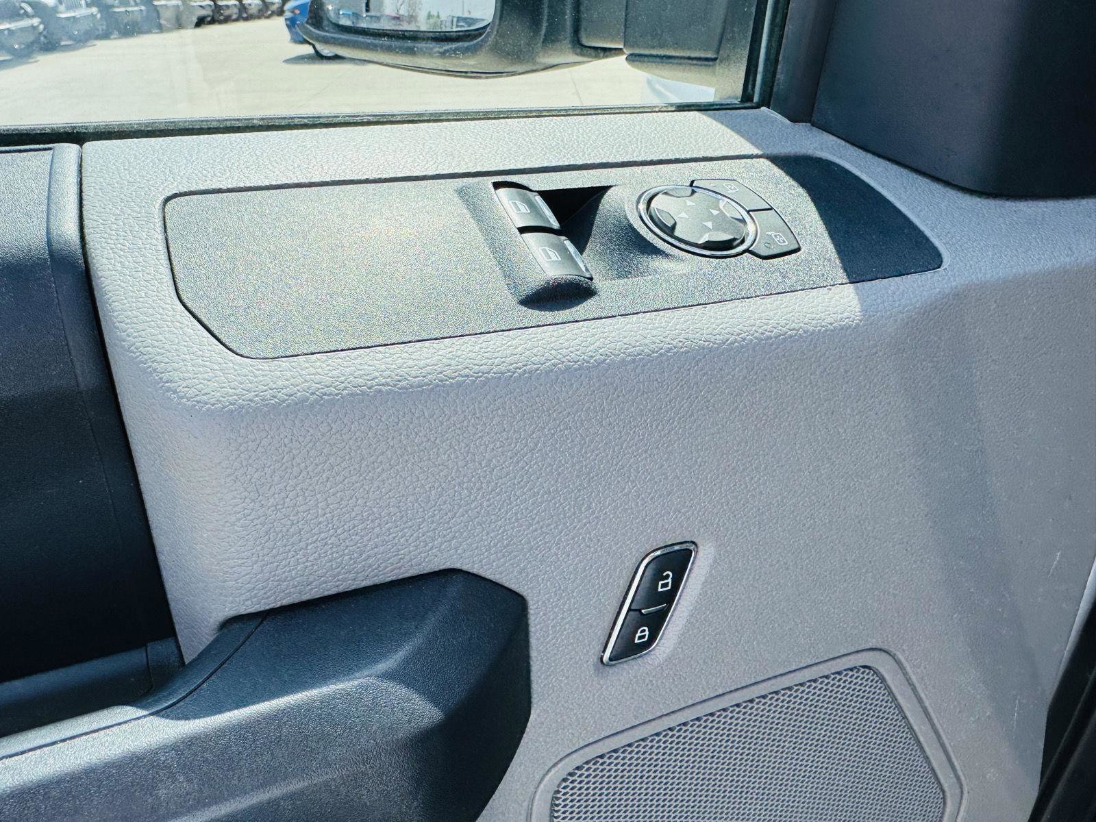 Used 2019 Ford F250 XL w/ XL Value Package AWD/4WD image 6