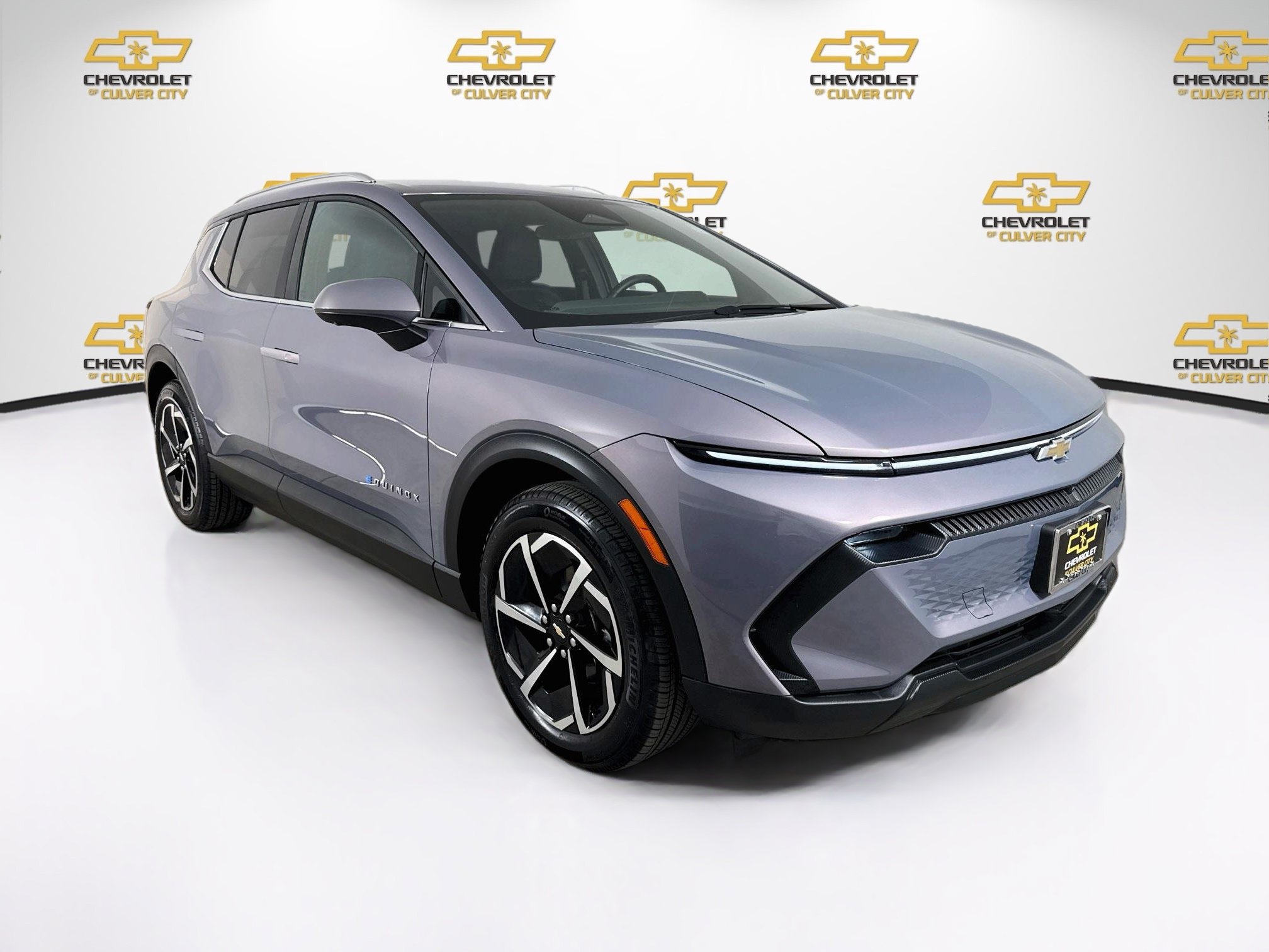 Used 2026 Chevrolet Equinox EV LT w/ LPO, All-Weather Mat Package FWD image 1