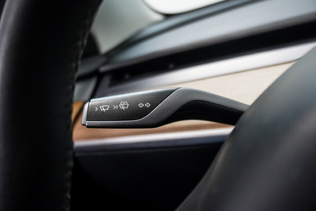 Used 2022 Tesla Model 3 Standard Range RWD image 14