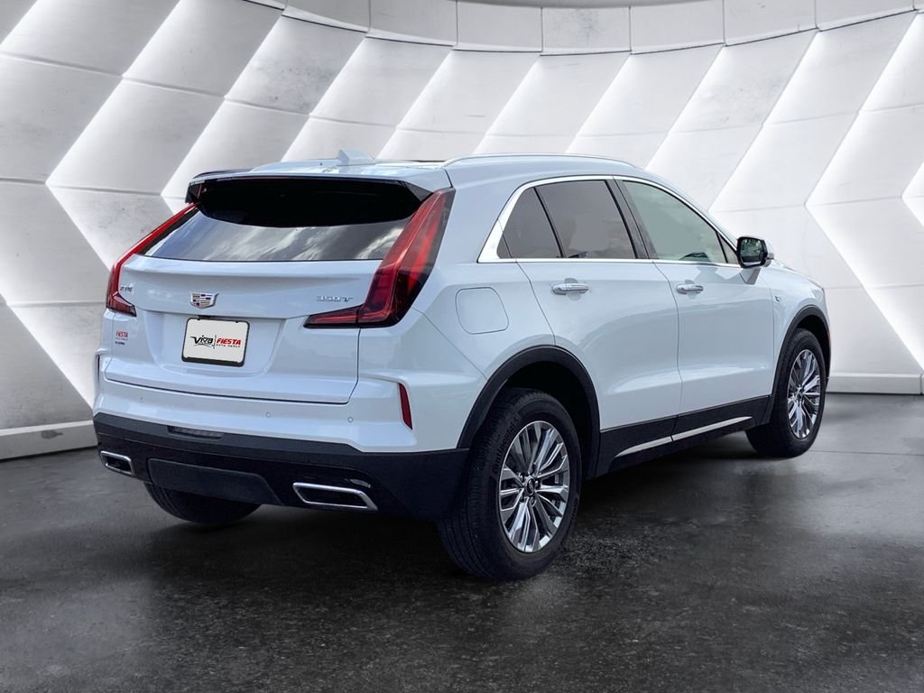 Used 2024 Cadillac XT4 Premium Luxury w/ Active Safety Package AWD/4WD image 4