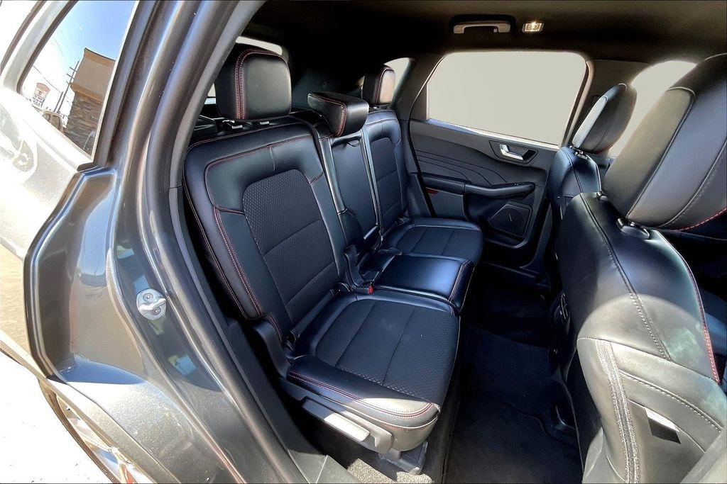 Used 2025 Ford Escape ST-Line image 26