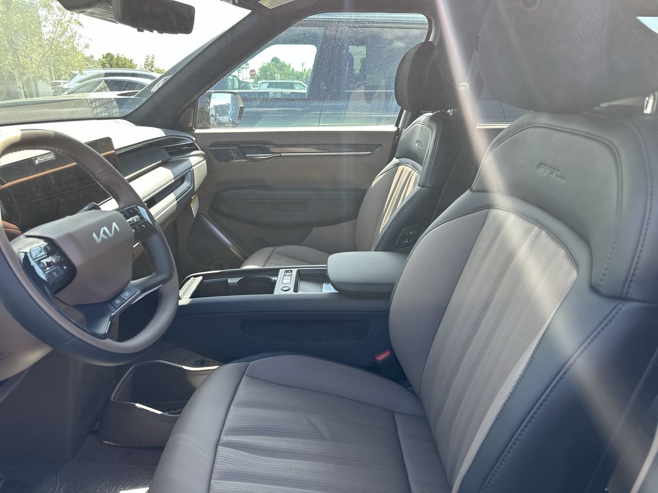 New 2026 Kia EV9 Land AWD/4WD image 2