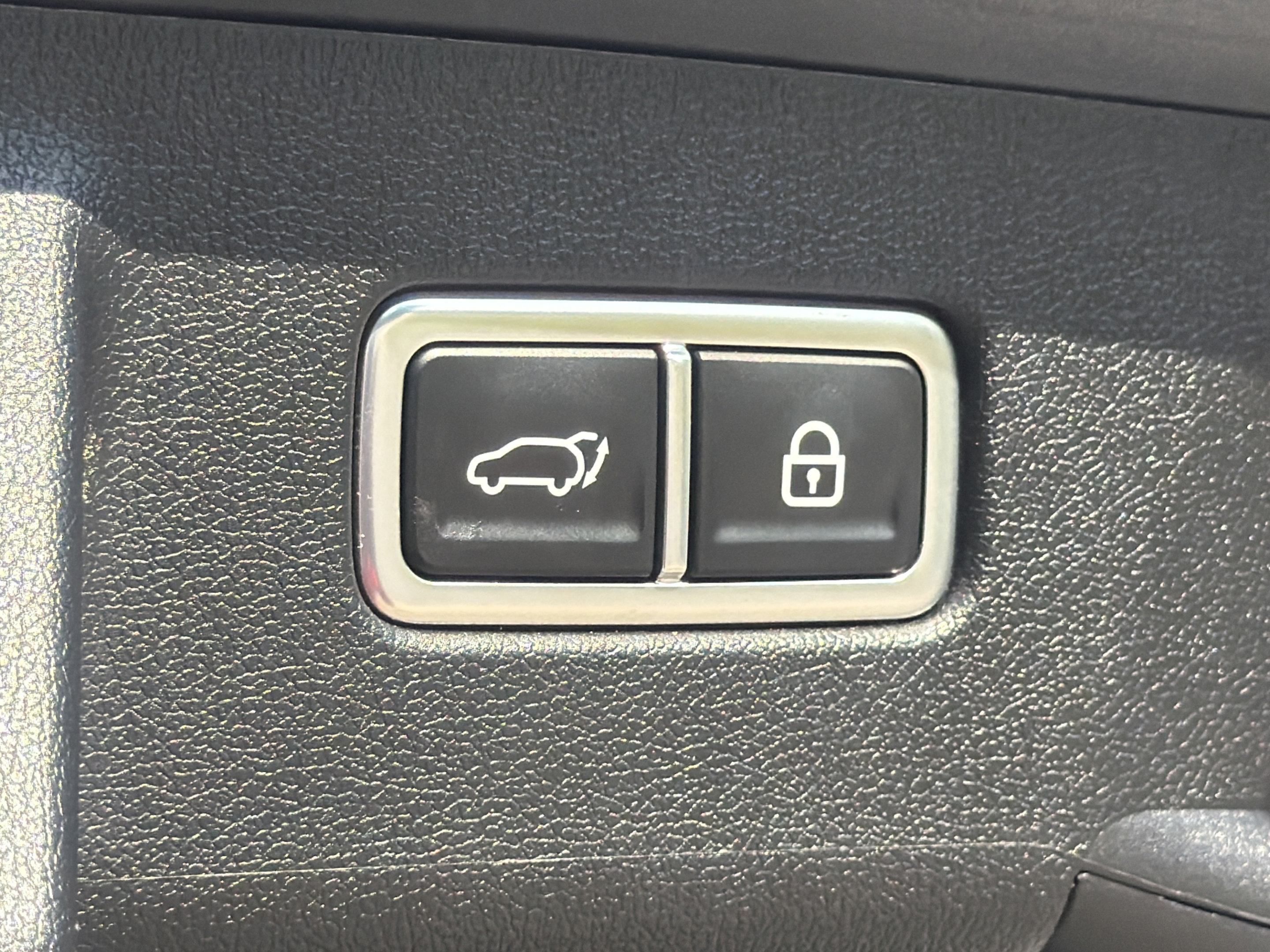 Certified 2023 Kia Sorento X-Line EX AWD/4WD image 32