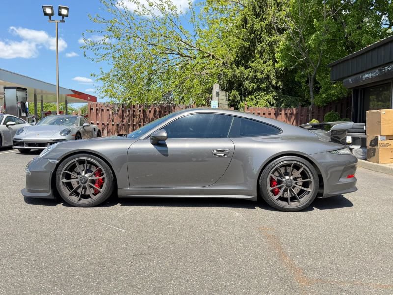 Used 2014 Porsche 911 GT3 RWD image 9