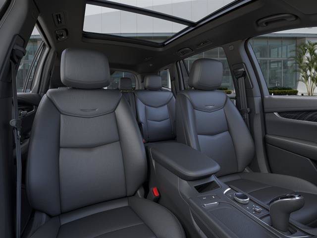 Certified 2025 Cadillac XT6 Premium Luxury FWD image 17