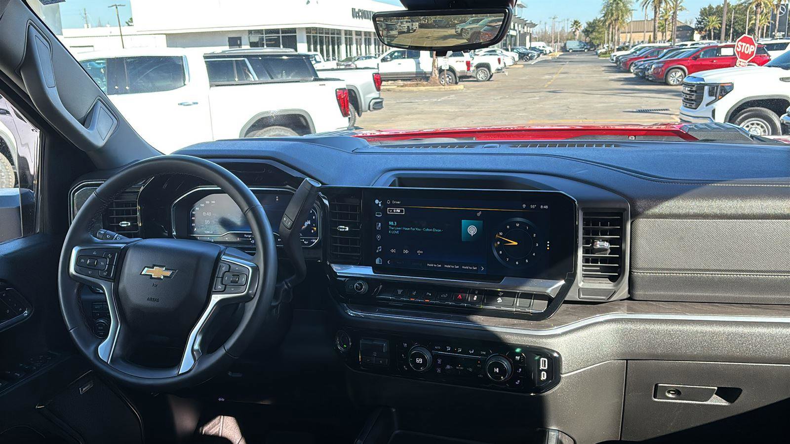 Certified 2024 Chevrolet Silverado 2500 LTZ w/ LTZ Convenience Package image 22