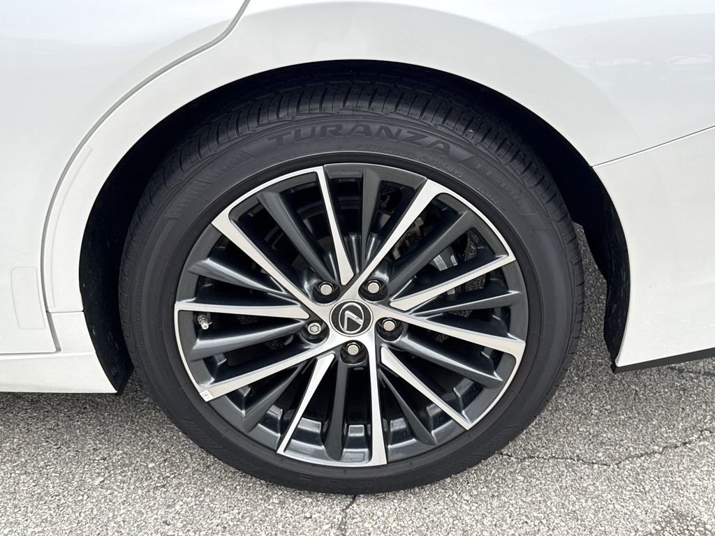 Used 2025 Lexus ES 350 w/ Premium Package image 31
