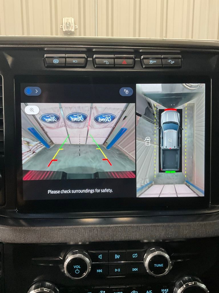 Used 2024 Ford F250 Platinum AWD/4WD image 23