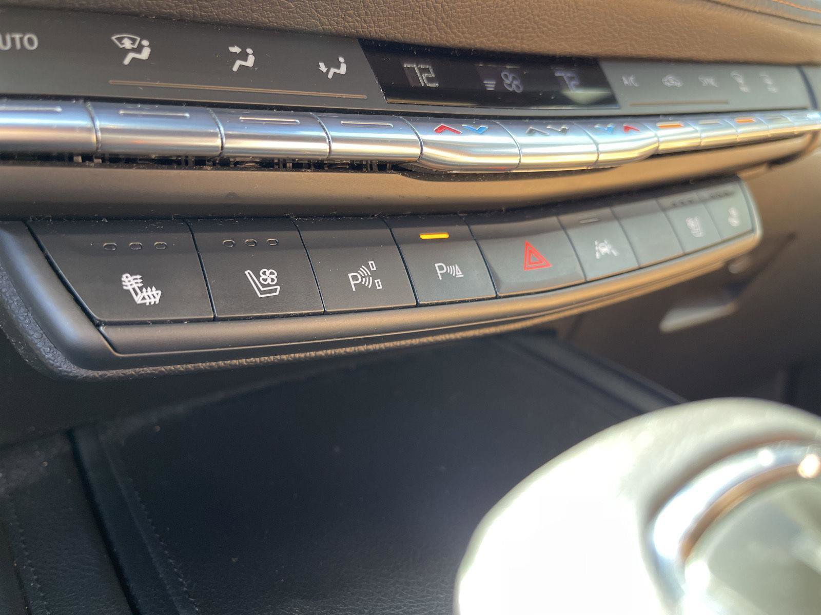 Used 2019 Cadillac XT4 Premium Luxury w/ Enhanced Visibility Package AWD/4WD image 28