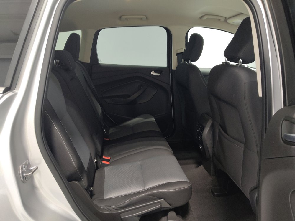 Used 2018 Ford Escape SE image 19