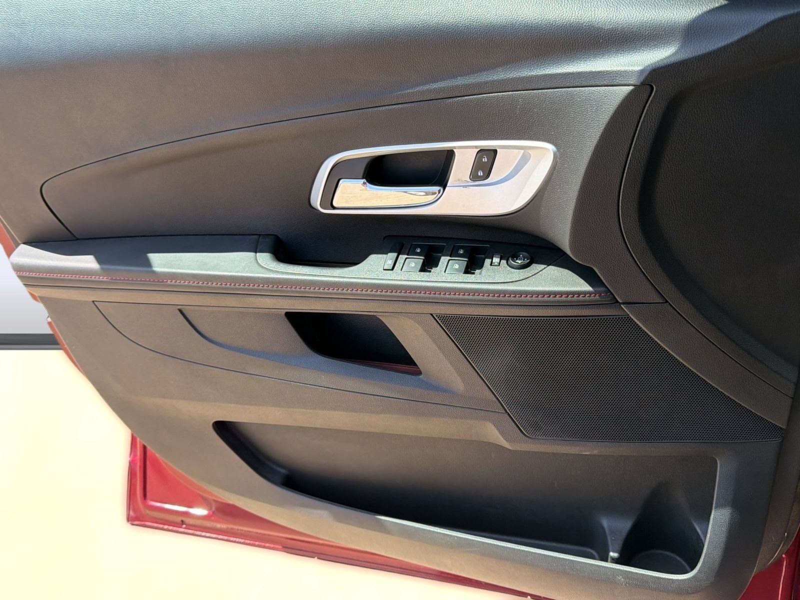 Used 2012 Chevrolet Equinox LT w/ Driver Convenience Package FWD image 12