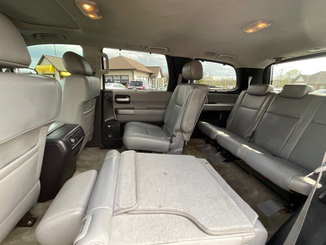 Used 2011 Toyota Sequoia Limited image 29