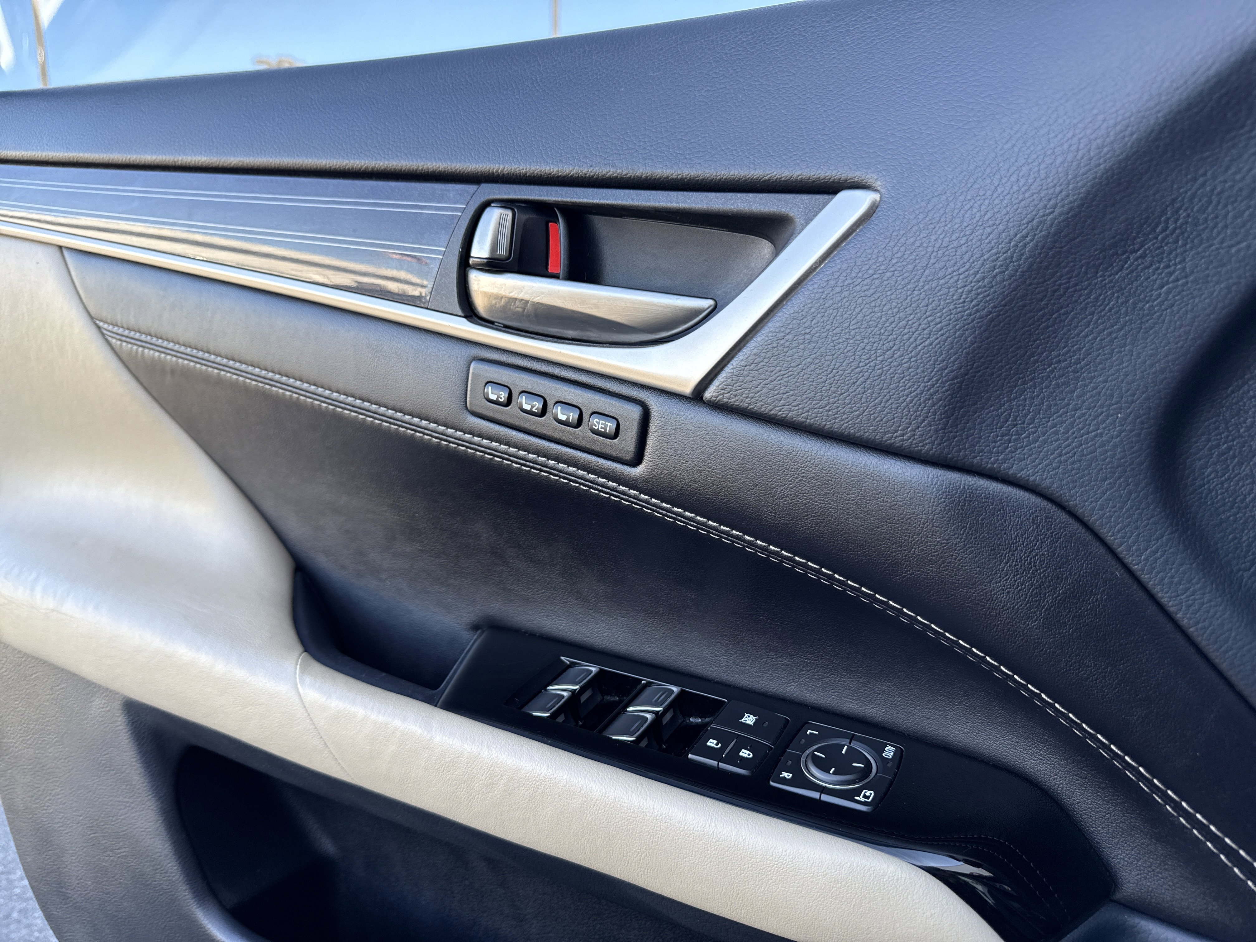 Used 2018 Lexus GS 350 AWD w/ Premium Package image 11