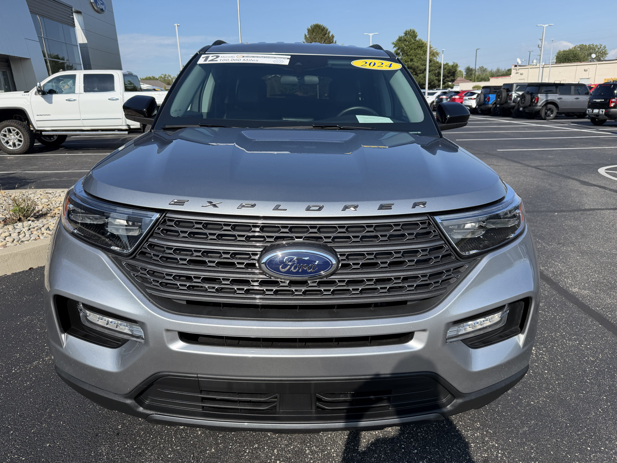Used 2024 Ford Explorer XLT w/ Equipment Group 202A AWD/4WD image 3