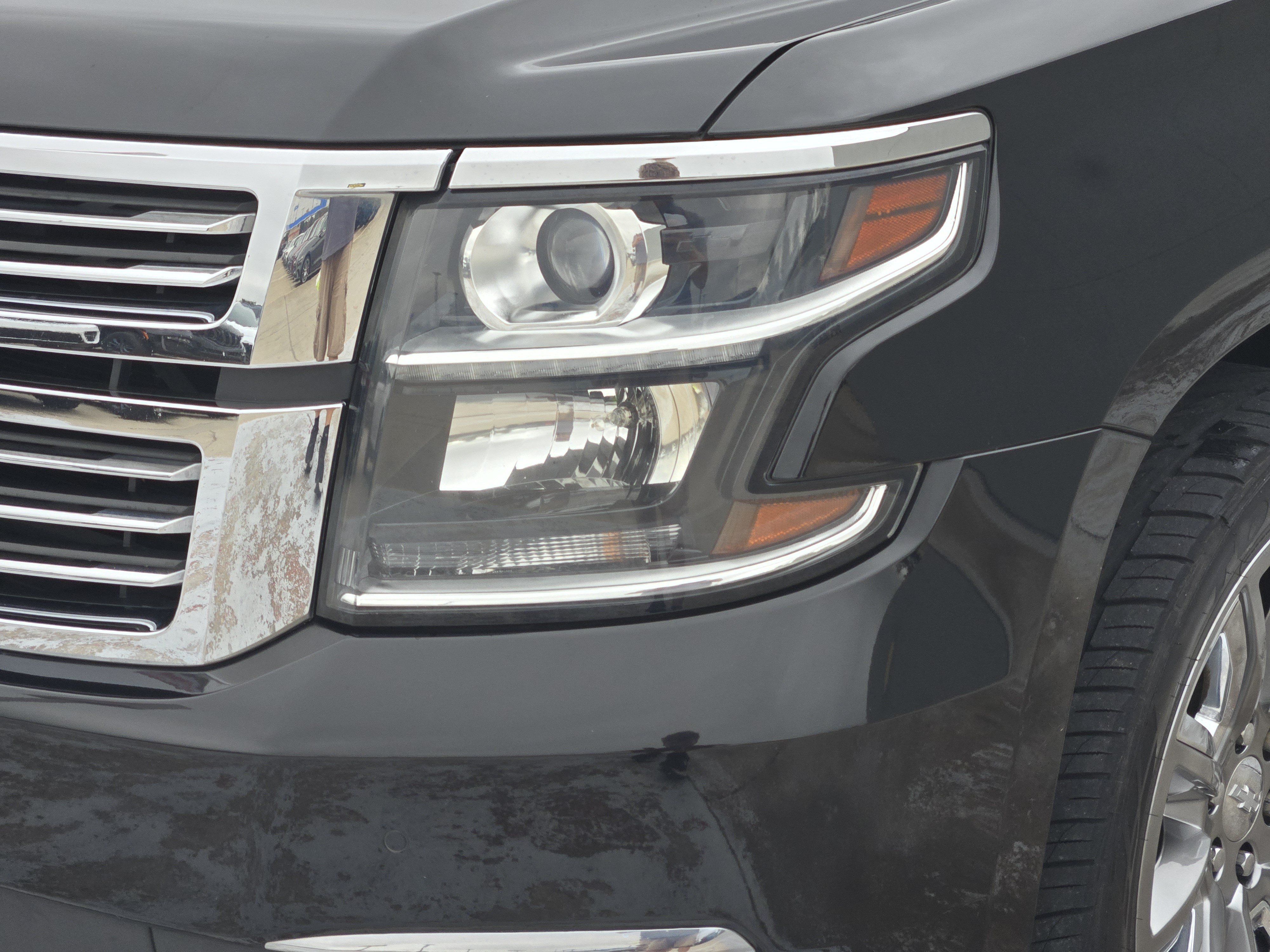 Used 2015 Chevrolet Tahoe LTZ AWD/4WD image 10