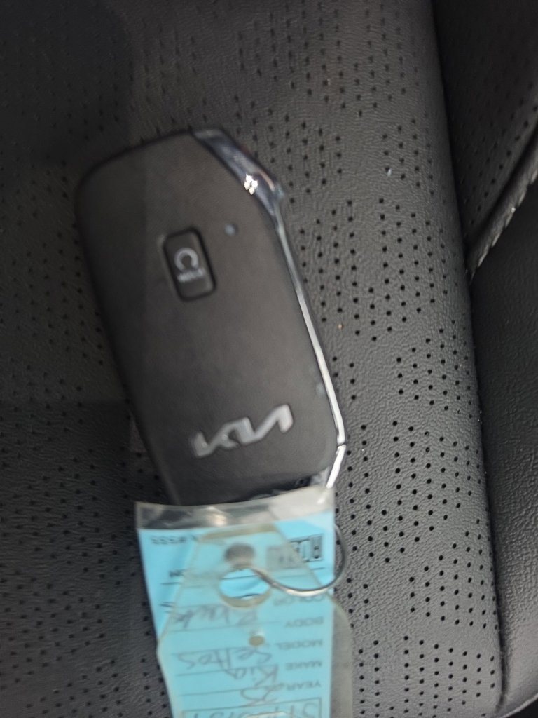 Used 2025 Kia Seltos EX w/ EX Sunroof Package FWD image 32