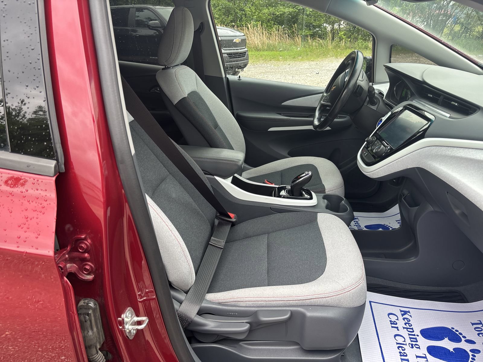 Used 2021 Chevrolet Bolt LT FWD image 26